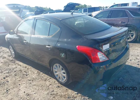 2017 Nissan Versa 1.6 S+ z USA, uszkodzony, nr VIN 3N1CN7AP1HL823668